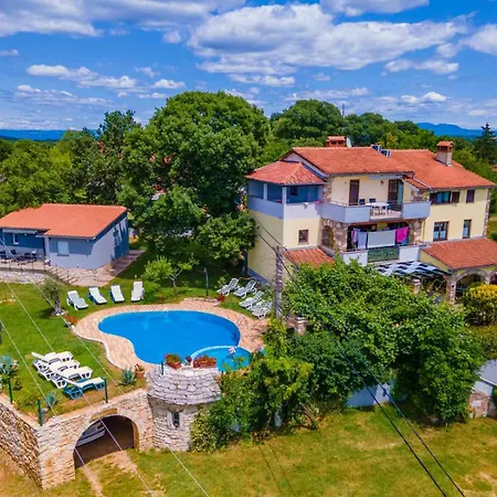 Apartman Lea Veli Jezenj